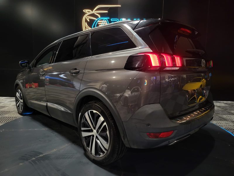 PEUGEOT 5008 2.0 BlueHDi 180cv GT EAT 7PL / APPLE CARPLAY/SIEGES CHAUFFANT-MASSANT/CAMERA DE RECUL
