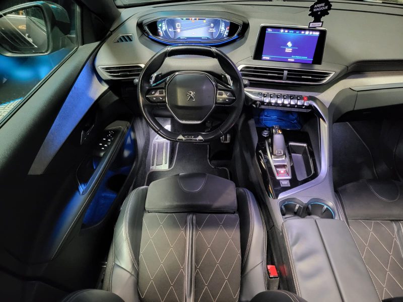 PEUGEOT 5008 2.0 BlueHDi 180cv GT EAT 7PL / APPLE CARPLAY/SIEGES CHAUFFANT-MASSANT/CAMERA DE RECUL