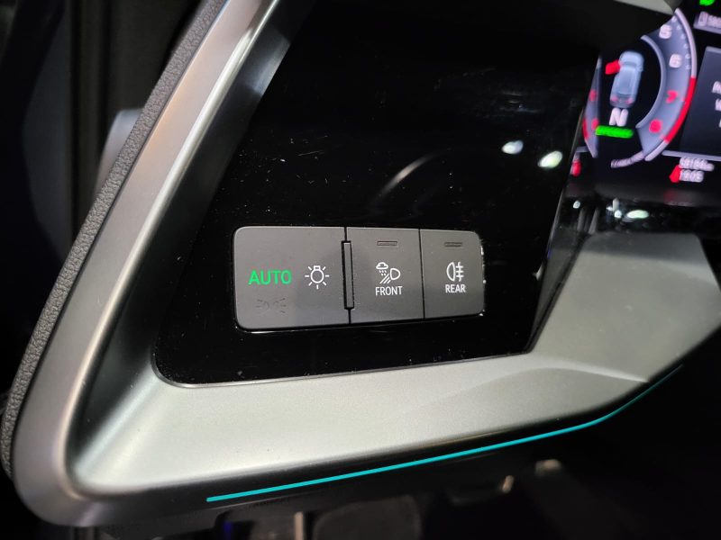 AUDI A3 SPORTBACK 35 TFSI 150cv S-Line S-Tronic / APPLE CARPLAY/CAMERA DE RECUL/AUDI DRIVE SELECT