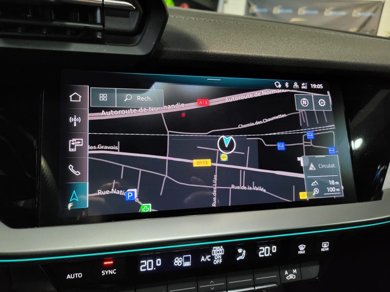 AUDI A3 SPORTBACK 35 TFSI 150cv S-Line S-Tronic / APPLE CARPLAY/CAMERA DE RECUL/AUDI DRIVE SELECT