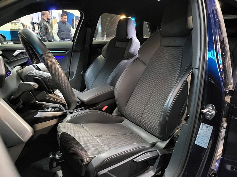 AUDI A3 SPORTBACK 35 TFSI 150cv S-Line S-Tronic / APPLE CARPLAY/CAMERA DE RECUL/AUDI DRIVE SELECT