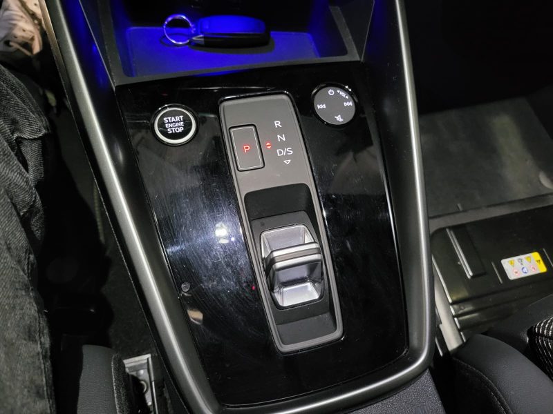 AUDI A3 SPORTBACK 35 TFSI 150cv S-Line S-Tronic / APPLE CARPLAY/CAMERA DE RECUL/AUDI DRIVE SELECT