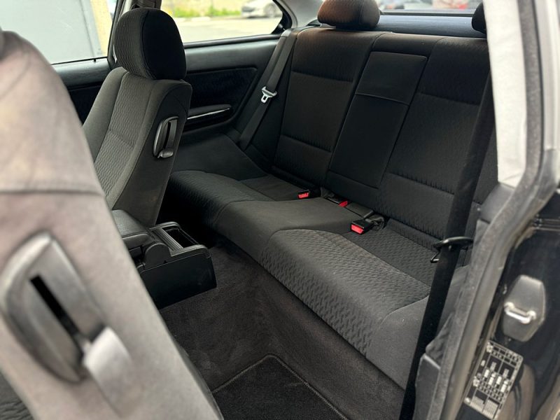 BMW E46 320 CI BOITE AUTOMATIQUE PAYEZ EN 4X