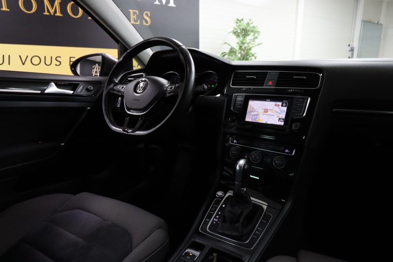 VOLKSWAGEN GOLF VII 2014