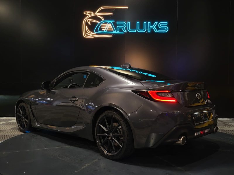 TOYOTA GR86 2.4i 234cv Boîte Auto / APPLE CARPLAY/ANDROID AUTO/CAMERA DE RECUL/SIEGES CHAUFFANT