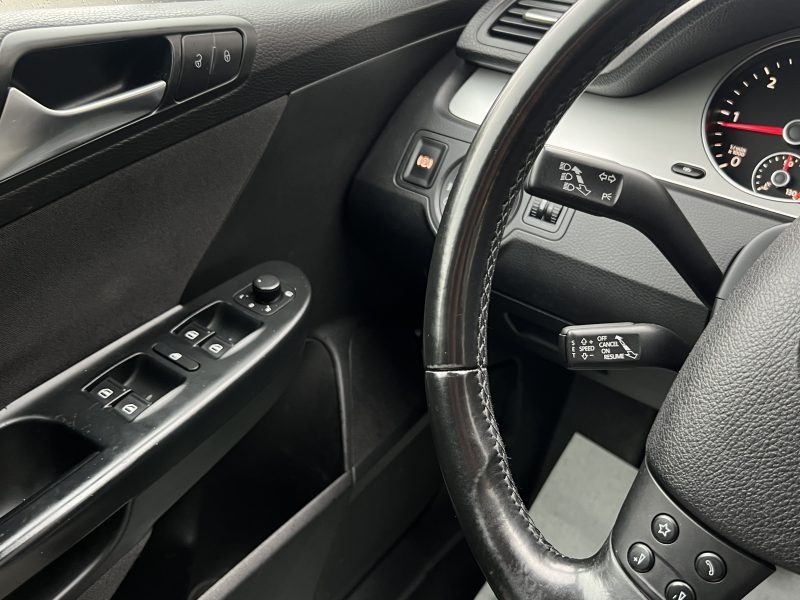 VOLKSWAGEN PASSAT B6 VI CONFORTLINE 2.0 TDI 110 Cv PREMIERE MAIN / 65 500 Kms - GARANTIE 1 AN