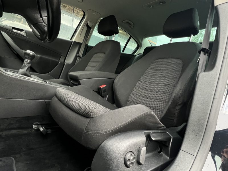 VOLKSWAGEN PASSAT B6 VI CONFORTLINE 2.0 TDI 110 Cv PREMIERE MAIN / 65 500 Kms - GARANTIE 1 AN