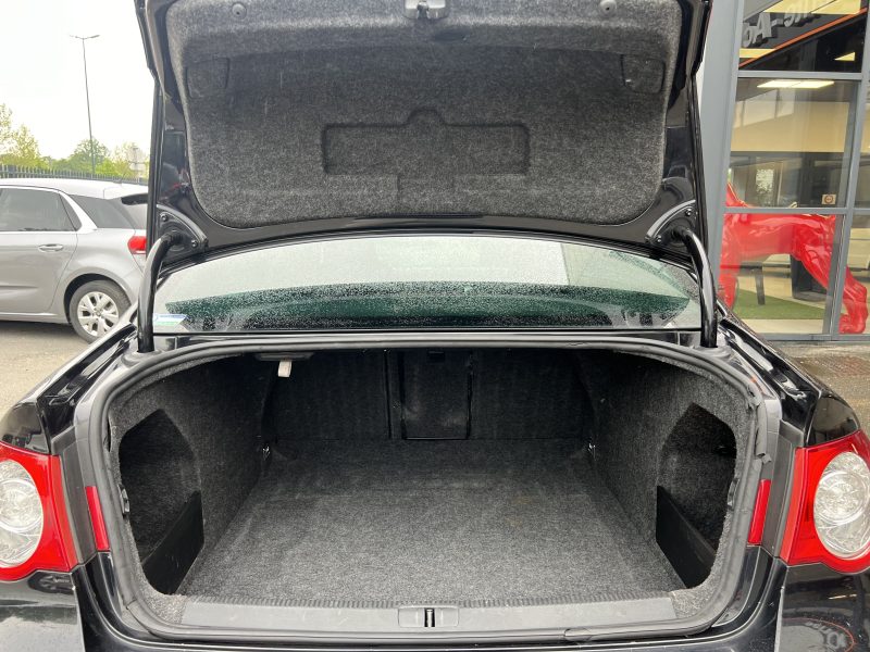 VOLKSWAGEN PASSAT B6 VI CONFORTLINE 2.0 TDI 110 Cv PREMIERE MAIN / 65 500 Kms - GARANTIE 1 AN