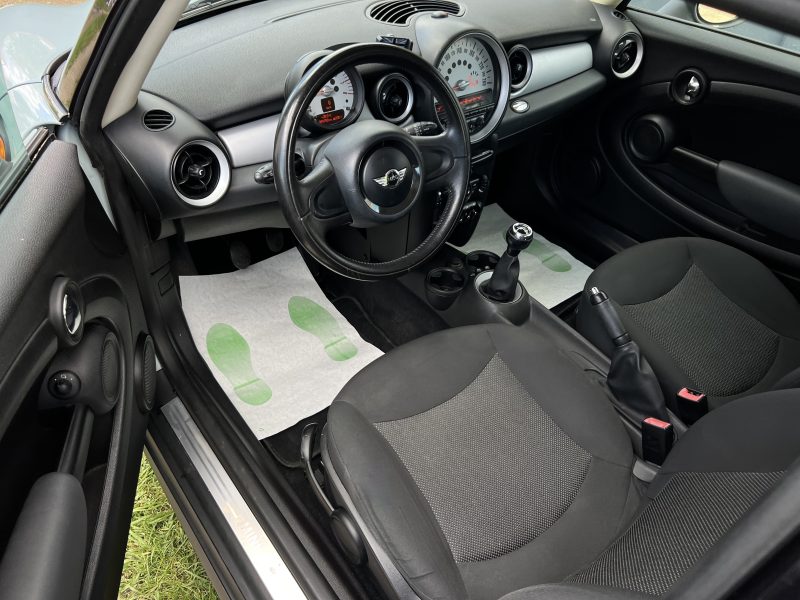 MINI MINI II PHASE 2 ONE 1.4 75 Cv CLIMATISATION BLUETOOTH CRIT AIR 1 - Garantie 1 an