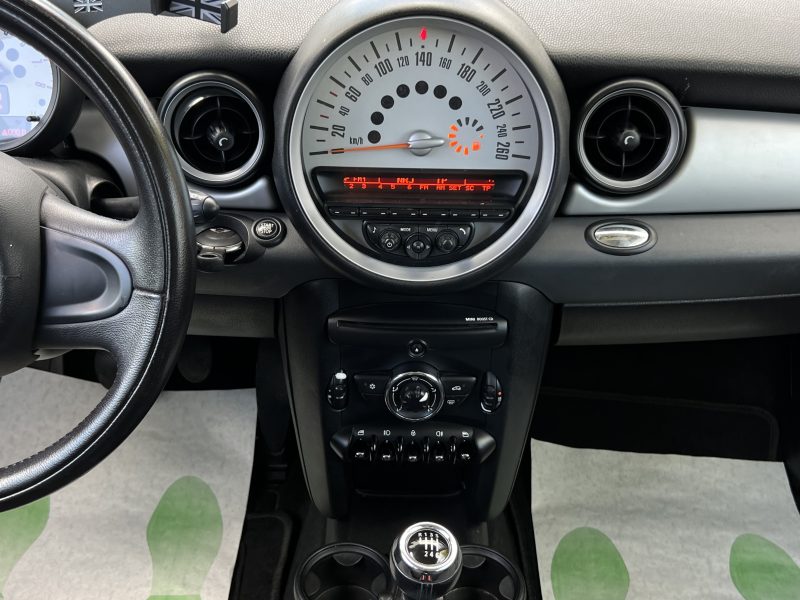 MINI MINI II PHASE 2 ONE 1.4 75 Cv CLIMATISATION BLUETOOTH CRIT AIR 1 - Garantie 1 an
