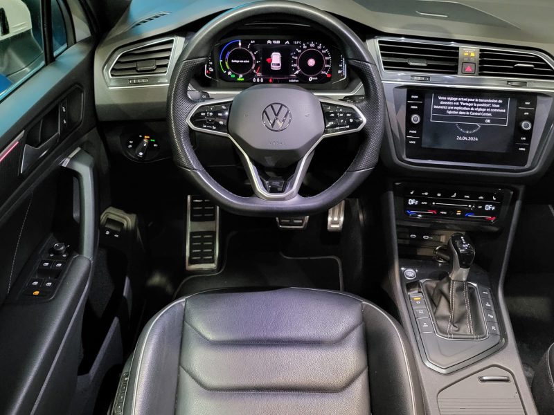 VOLKSWAGEN TIGUAN R-Line e-Hybrid 245 cv DSG 1ère Main