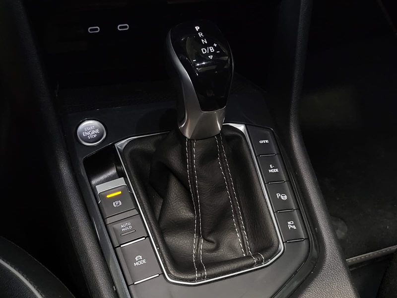 VOLKSWAGEN TIGUAN R-Line e-Hybrid 245 cv DSG 1ère Main