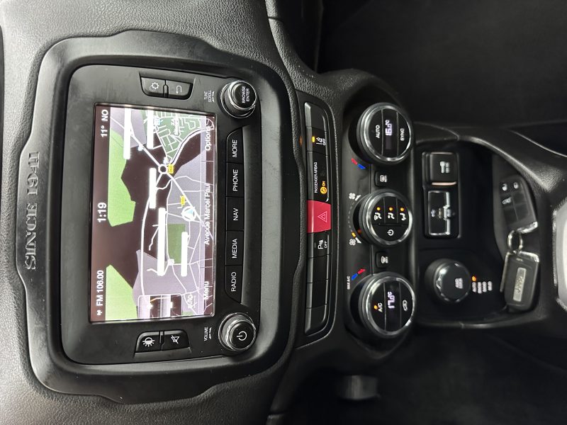 JEEP RENEGADE SUV 2015