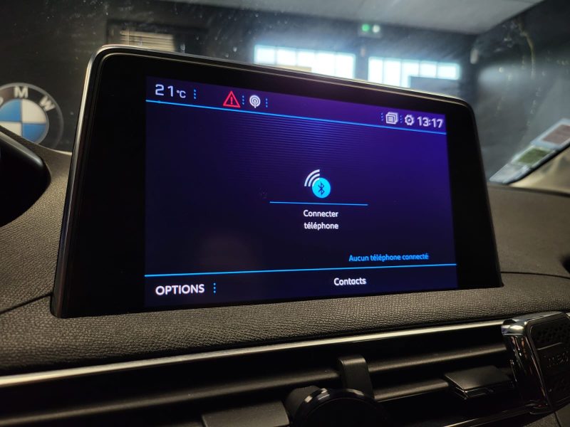PEUGEOT 1.2 PURETECH 130cv ALLURE / FEUX LED / CARPLAY / ANDROID AUTO/ CAMERA 360 / PREMIÈRE MISE EN