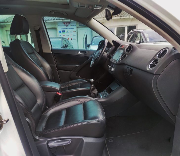 VOLKSWAGEN TIGUAN 2010