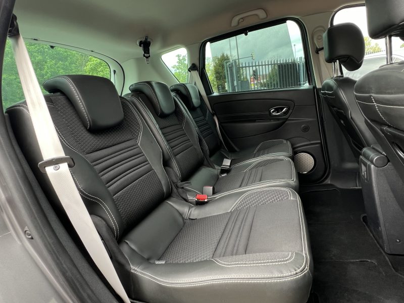 RENAULT SCENIC III 3 PHASE 3 BOSE 1.6 DCI 130 1ERE MAIN / GPS BLUETOOTH CRIT AIR 2 - GARANTIE 1 AN