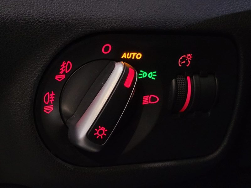 AUDI A1 SPORTBACK 2.0 TDI 143cv S-Line BVM6 / TOIT OUVRANT/GPS/BLUETOOTH/RADAR-AV-AR