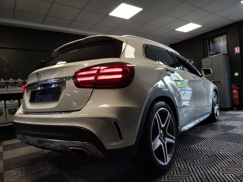 MERCEDES CLASSE GLA 180 122cv FASCINATION PACK AMG / TOIT OUVRANT+SIÈGES CHAUFFANTS+CAMÉRA DE RECUL+