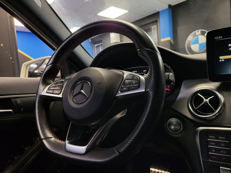 MERCEDES CLASSE GLA 180 122cv FASCINATION PACK AMG / TOIT OUVRANT+SIÈGES CHAUFFANTS+CAMÉRA DE RECUL+