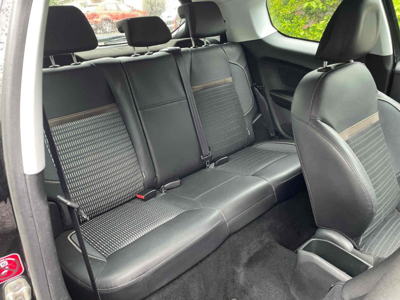 PEUGEOT 208 I 1.2 VTI 821CV