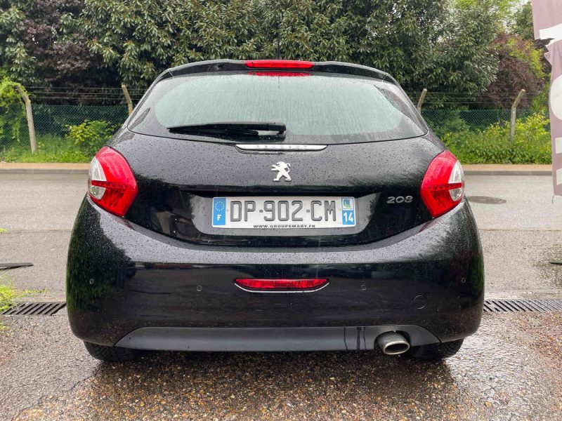 PEUGEOT 208 I 1.2 VTI 821CV