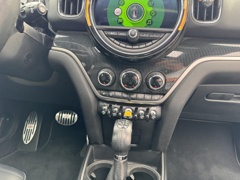 MINI MINI COUNTRYMAN 2019