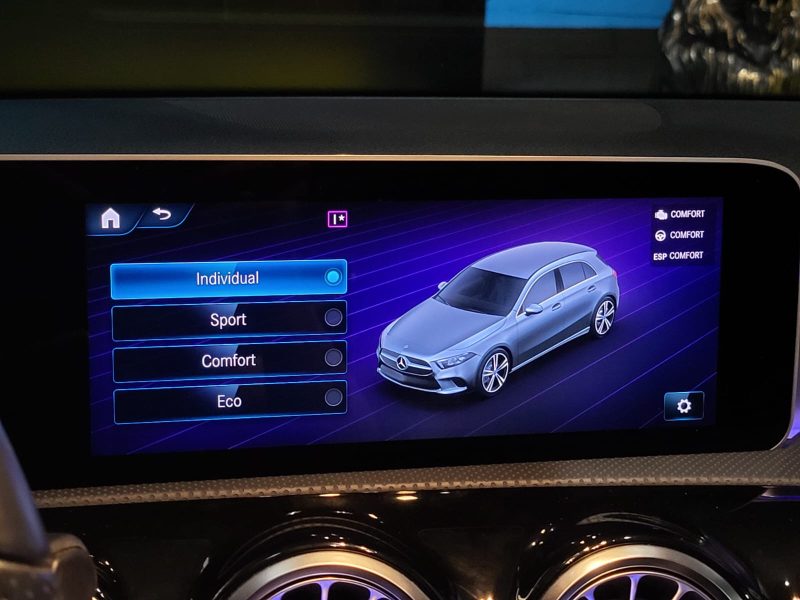 MERCEDES-BENZ CLASSE A 200 163cv AMG Line 7G-DCT