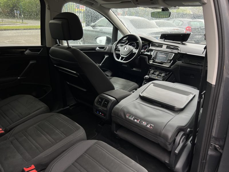 VOLKSWAGEN TOURAN III CARAT 1.4 TSI 150 1ERE MAIN 7 PLACES TOIT OUVRANT APPLE & ANDROID Garantie1an