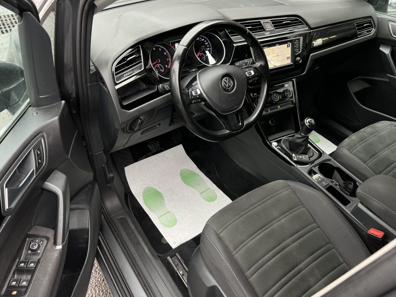 VOLKSWAGEN TOURAN III CARAT 1.4 TSI 150 1ERE MAIN 7 PLACES TOIT OUVRANT APPLE & ANDROID Garantie1an