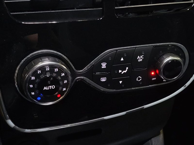 1.5 dCi 90 cv INTENS / RADAR / REGULATEUR / BLUETOOTH