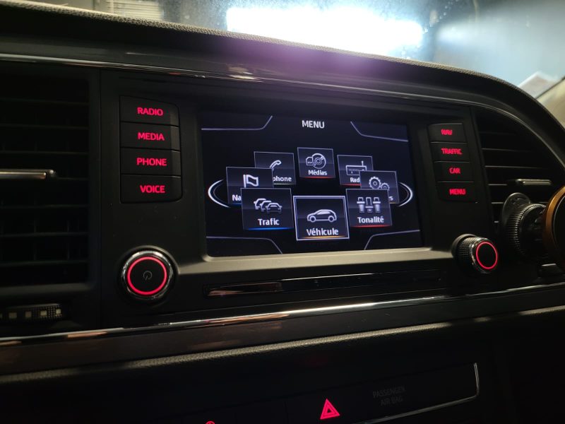 SEAT LEON 1.4 TSI 150cv ITECH / GPS+AIDE AU PARKING+SIEGE CUIR+TISSUS/