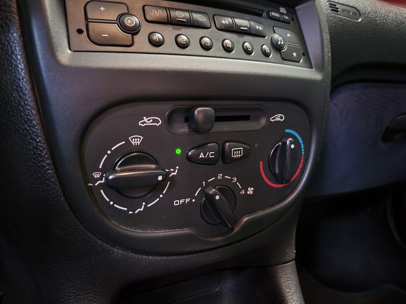 PEUGEOT 206 3P 1.4i 75cv 1er MAIN / CLIMATISATION / SUIVI PEUGEOT