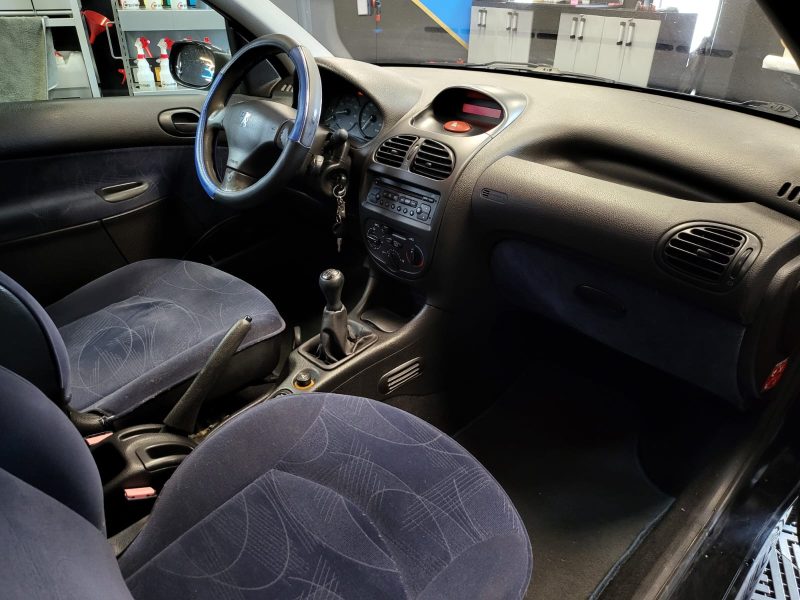 PEUGEOT 206 3P 1.4i 75cv 1er MAIN / CLIMATISATION / SUIVI PEUGEOT