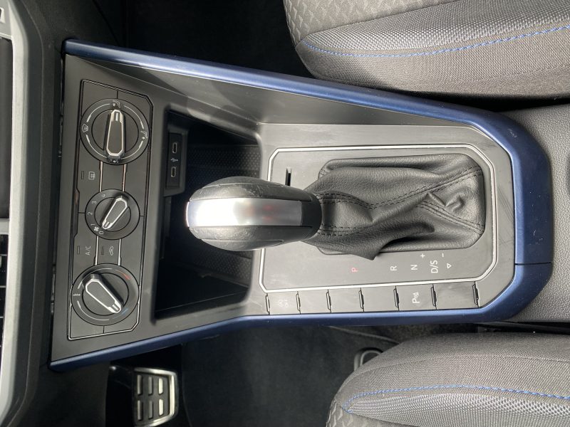 VOLKSWAGEN POLO VI 2021