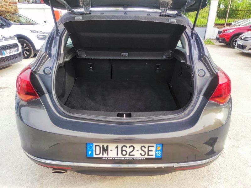 OPEL ASTRA J GTC 2013