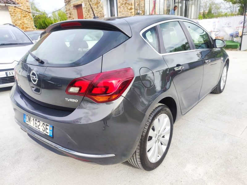 OPEL ASTRA J GTC 2013