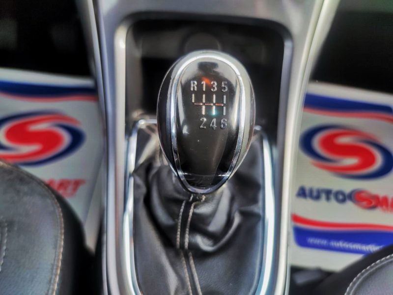 OPEL ASTRA J GTC 2013