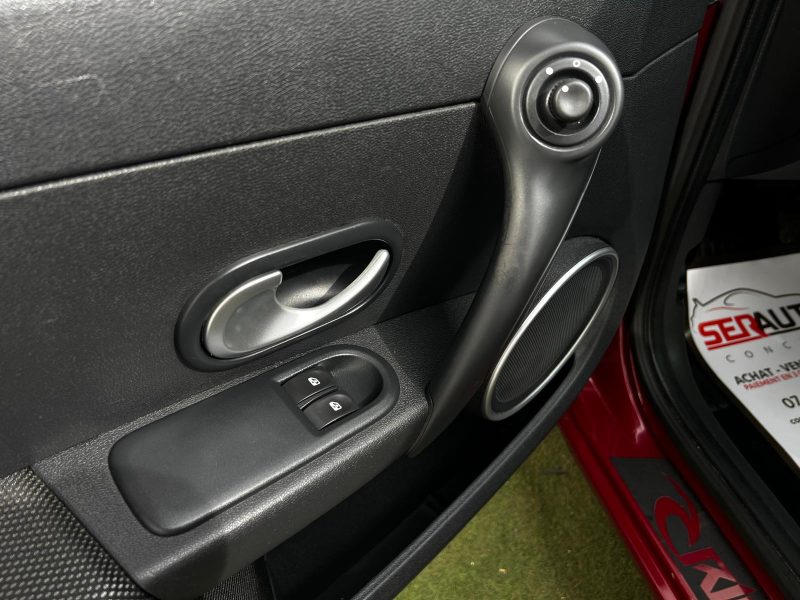 RENAULT CLIO III 2009