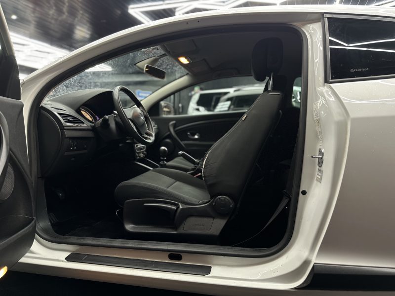 RENAULT MEGANE III  2009