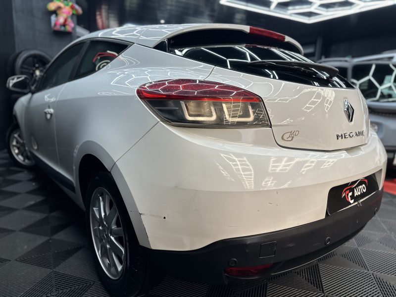 RENAULT MEGANE III  2009