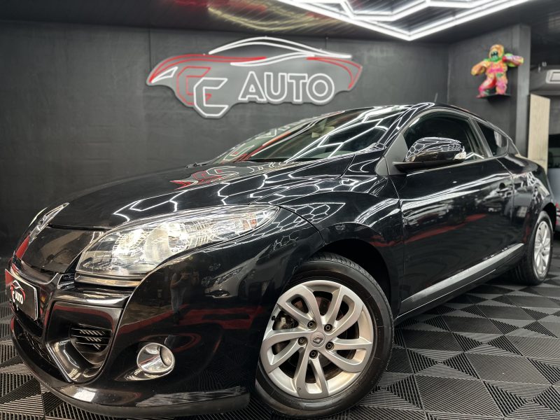 RENAULT MEGANE III Coupé 2012