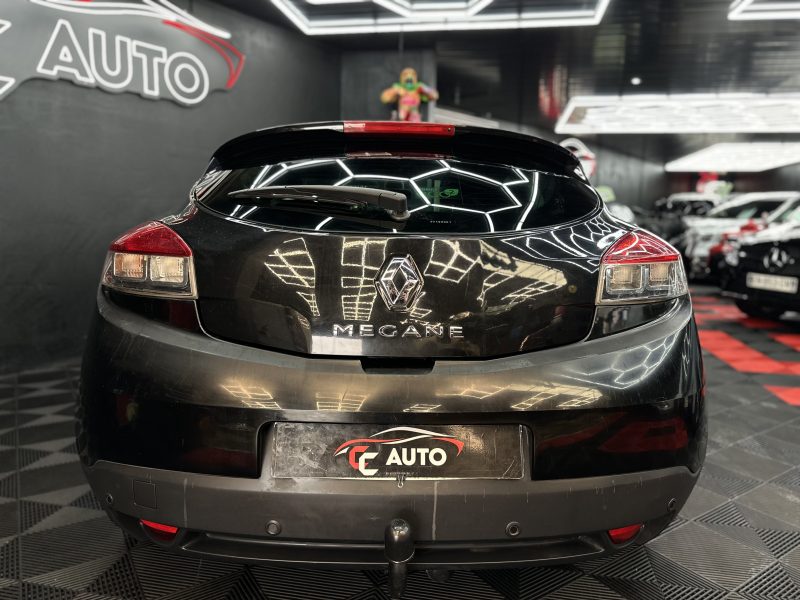 RENAULT MEGANE III Coupé 2012