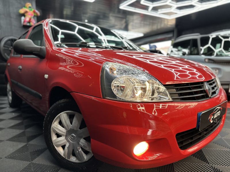 RENAULT CLIO II 2010