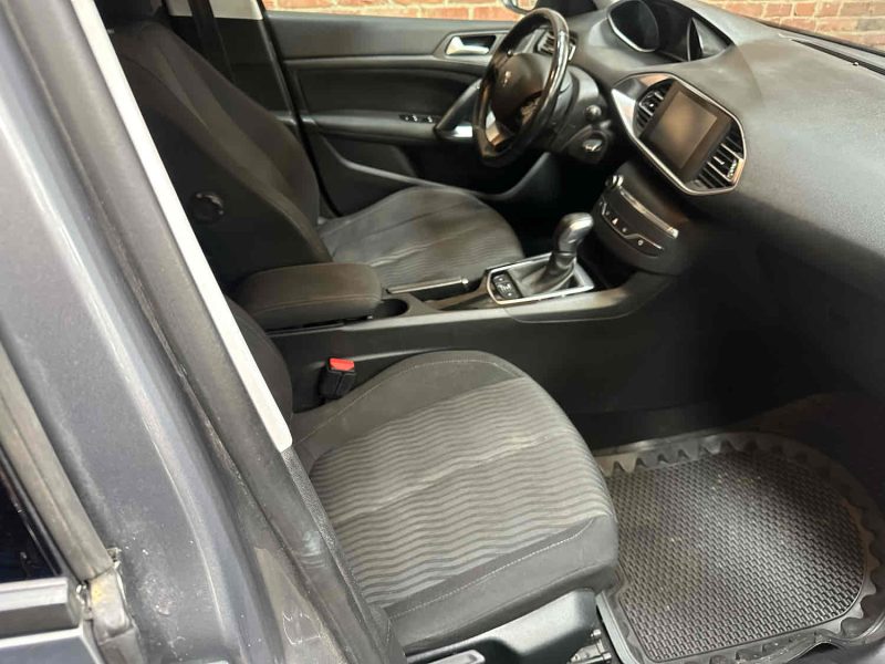 PEUGEOT 308 SW II 1.6 BlueHDi EAT6 S&S 120 cv Boîte auto