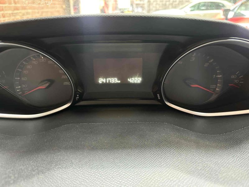 PEUGEOT 308 SW II 1.6 BlueHDi EAT6 S&S 120 cv Boîte auto