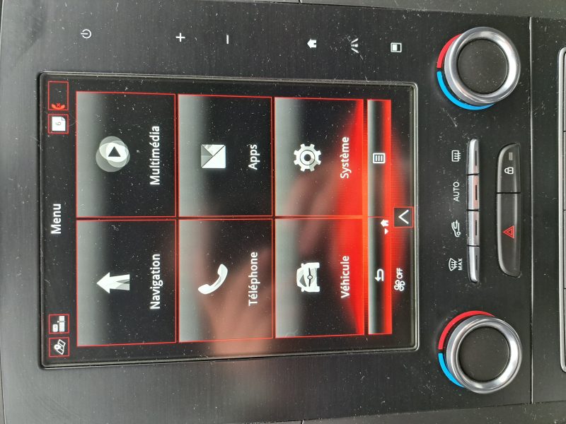 RENAULT MEGANE IV Berline bicorps trois ou cinq portes 2021