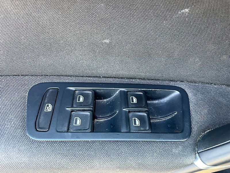 VOLKSWAGEN GOLF SPORTSVAN VII 2014