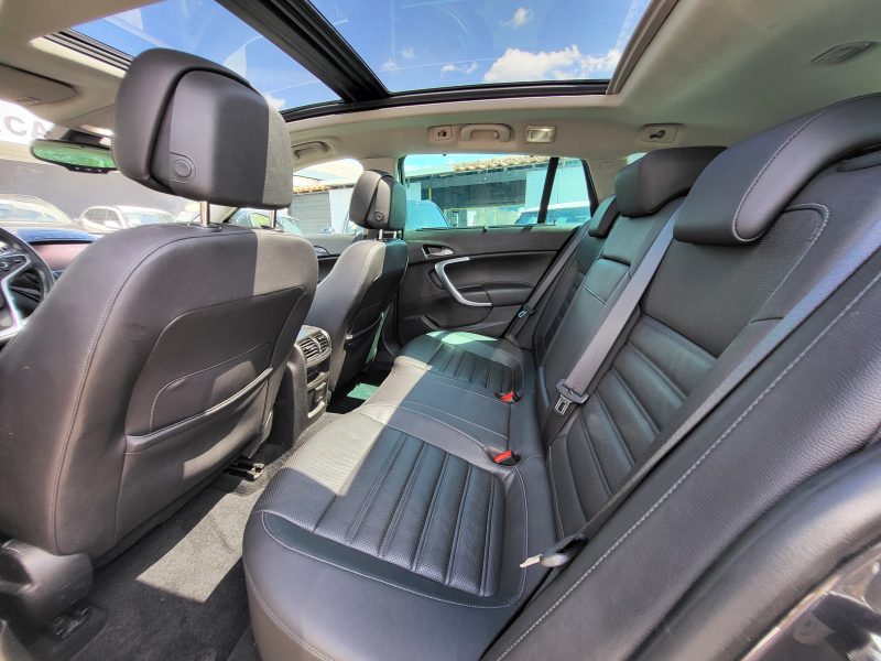 OPEL INSIGNIA A Sports Tourer 2015