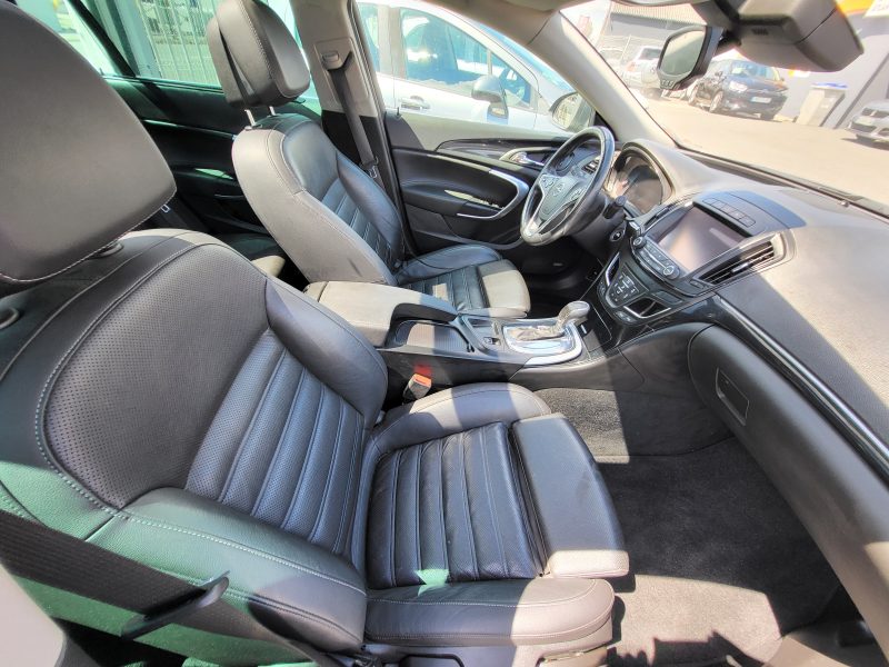OPEL INSIGNIA A Sports Tourer 2015
