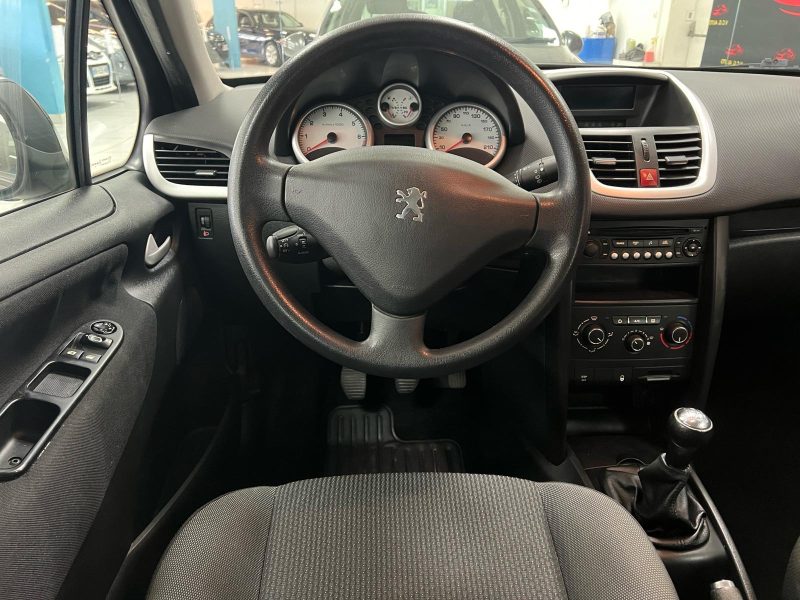 PEUGEOT 207 1.4E 75CH ACTIVE
